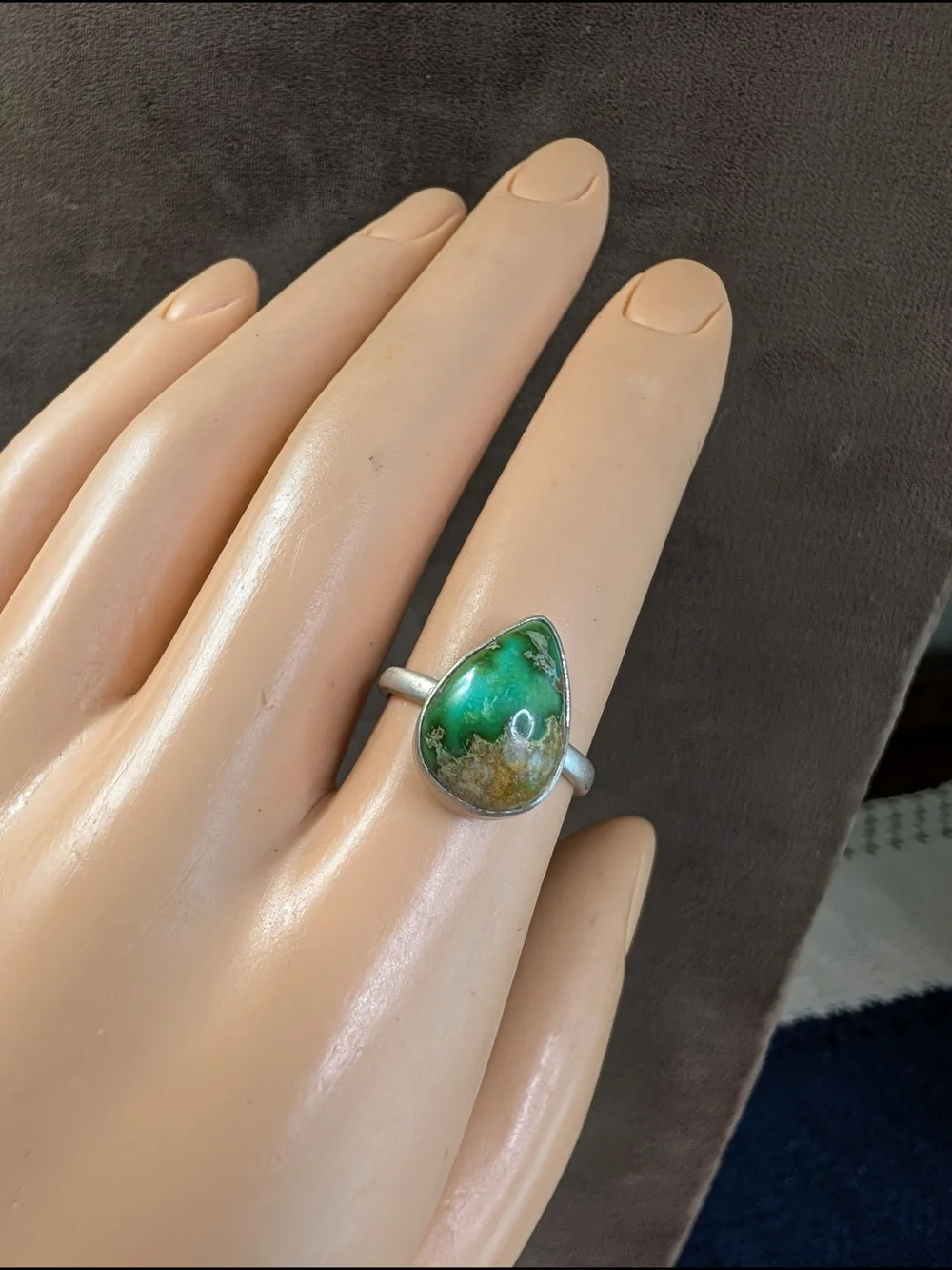New Sterling Silver Teardrop Royston Turquoise Ring - Vibrant Green Size 6